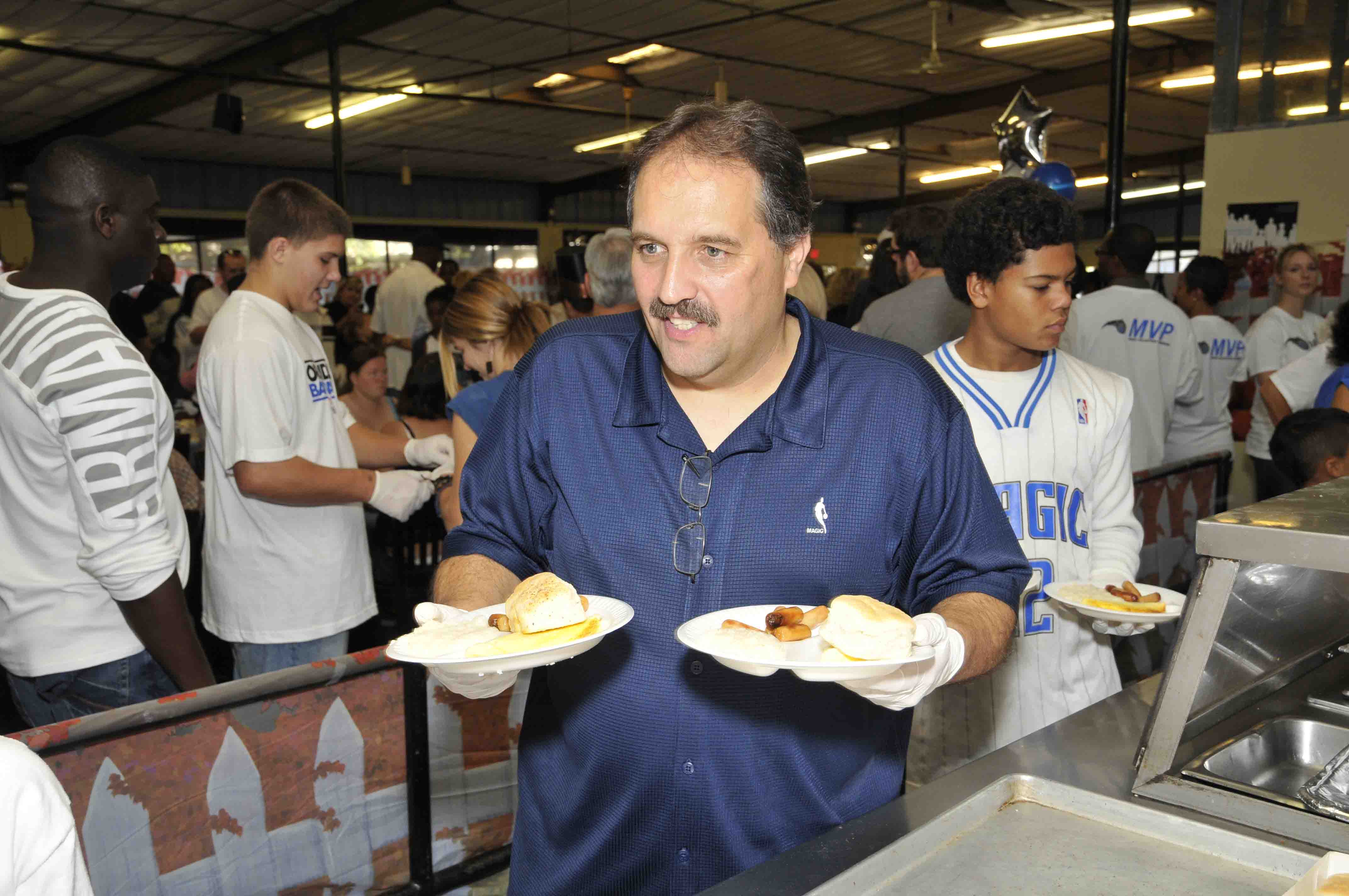 STAN VAN GUNDY Purchased More for the Homeless this Thanksgiving Than ...